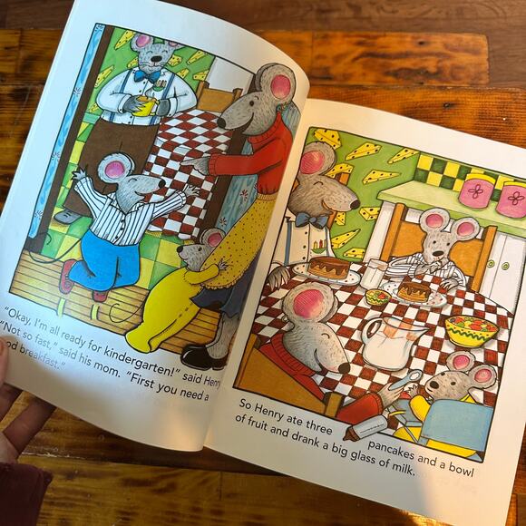 Vintage 1999 Look Out Kindergarten Here I Come Paperback Book - Picture 5 of 9